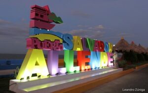 Big Letter sign Salvador Allende